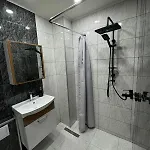 Lian Apartment *